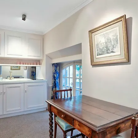 Apartment Pick A Flat's In Saint Germain - Paul-louis Courier *